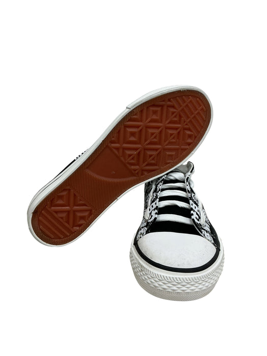 Tenis