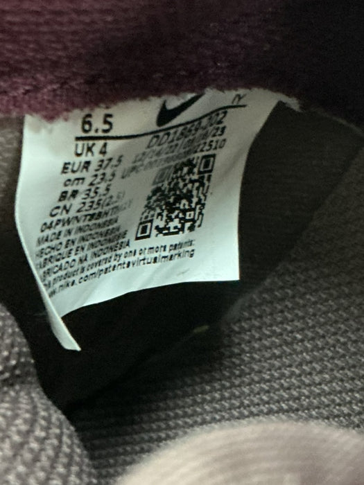 Tenis 6.5 (NIKE)