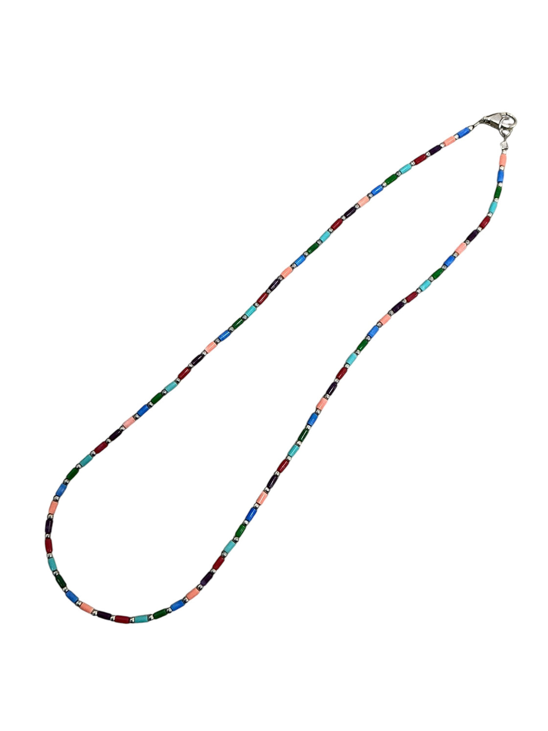 Collar con broche de plata