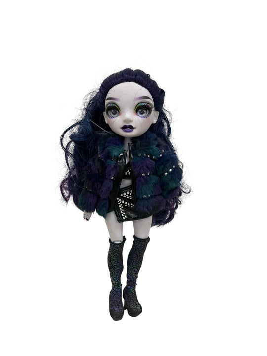 Naomi Storm (RAINBOW HIGH)