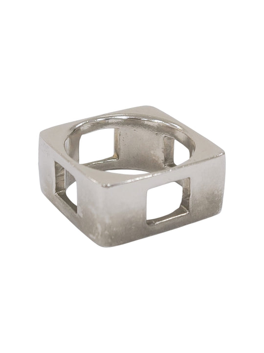Anillo de plata