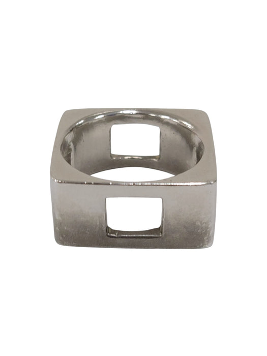 Anillo de plata
