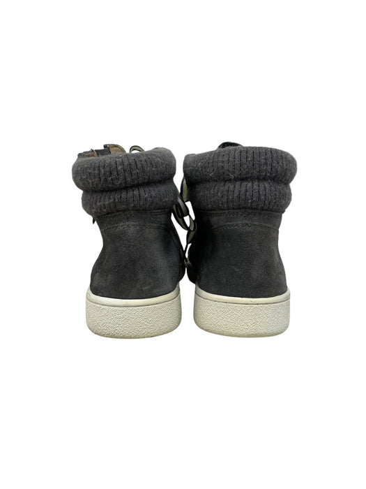 Tenis 8 (UGG)