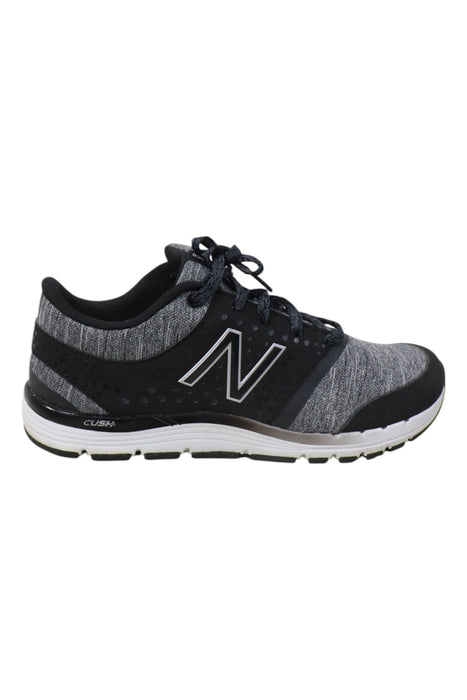 Tenis 8.5 (NEW BALANCE)