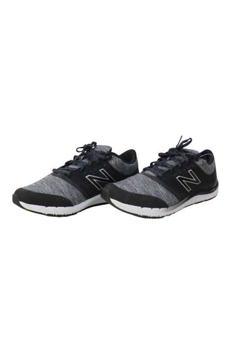 Tenis 8.5 (NEW BALANCE)