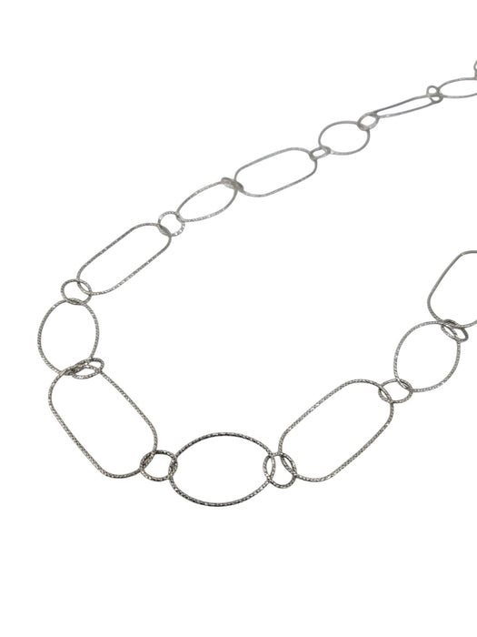 Collar de plata