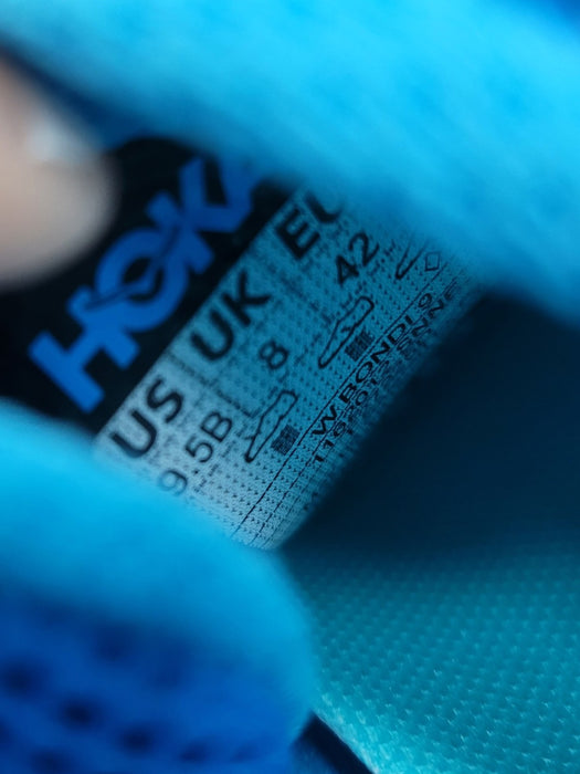 Tenis 9.5 (HOKA)