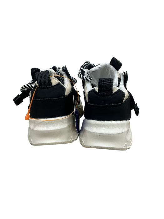 Tenis