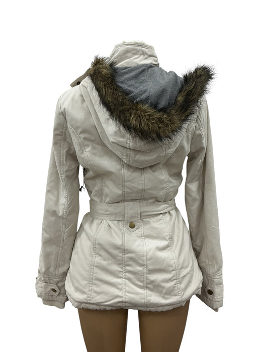 Abrigo (FOREVER 21)