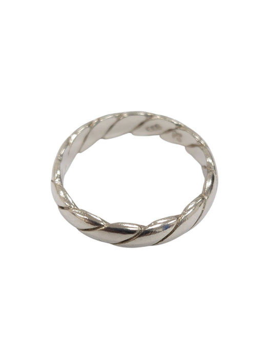 Anillo de plata
