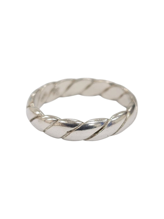 Anillo de plata