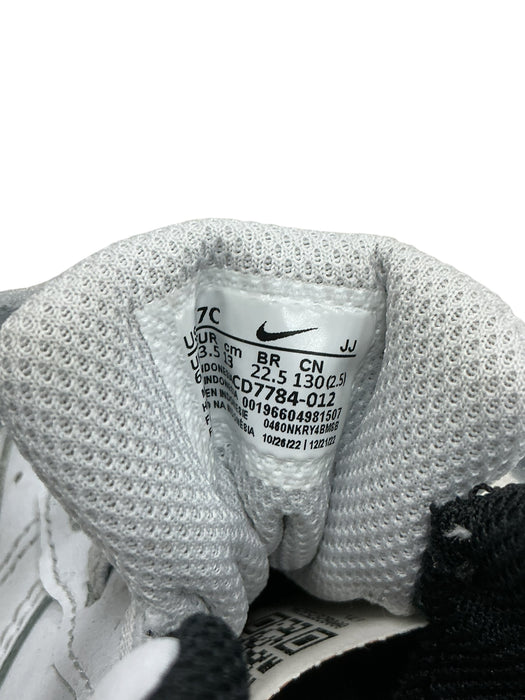 Tenis para bebé 7C (NIKE)