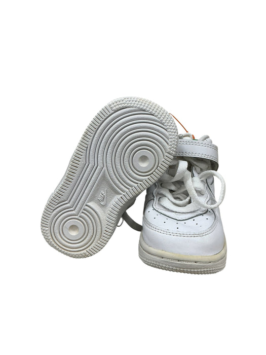 Tenis para bebé 4 (NIKE)