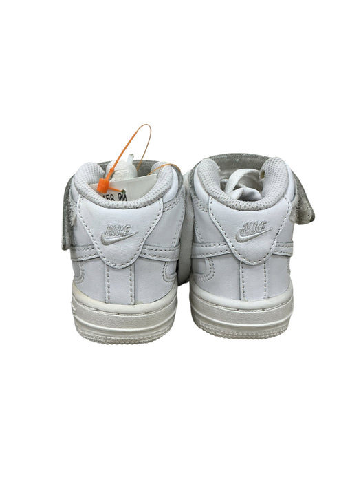 Tenis para bebé 4 (NIKE)