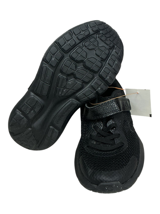 Tenis 11K para niño (UNDER ARMOUR)