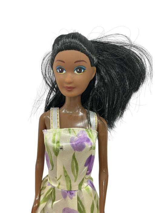 Muñeca Nikki (MATTEL)