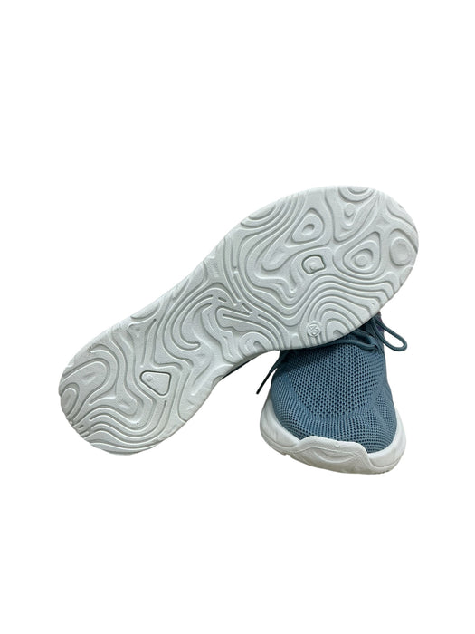Tenis