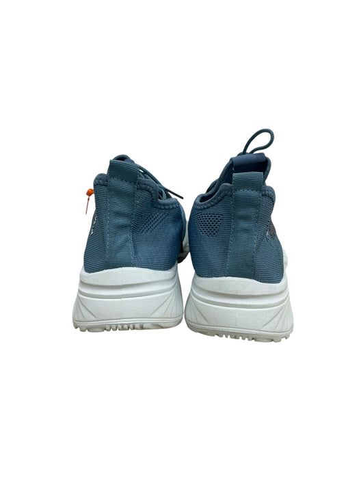 Tenis