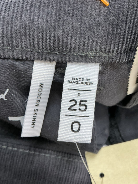 Pantalón 25 (LOFT)