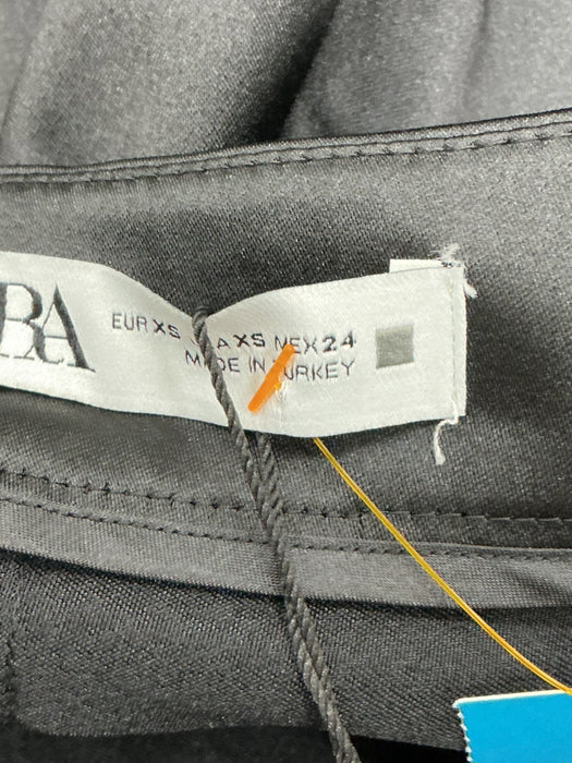 Pantalón XS (ZARA)