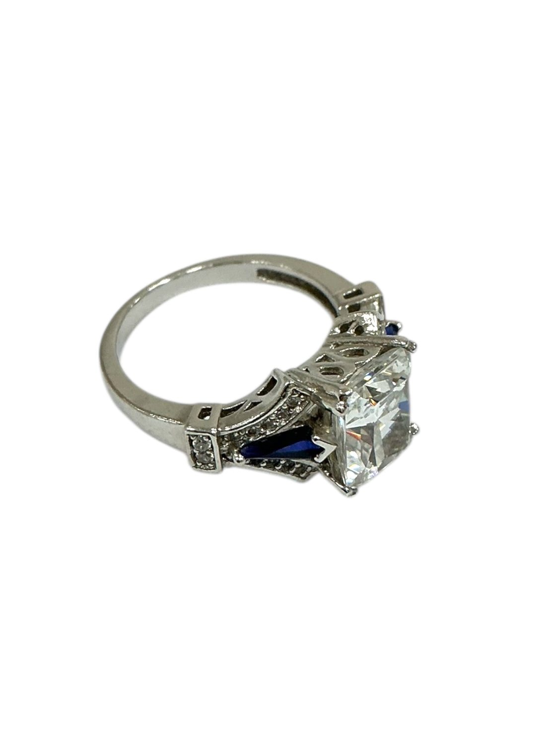 Anillo de plata