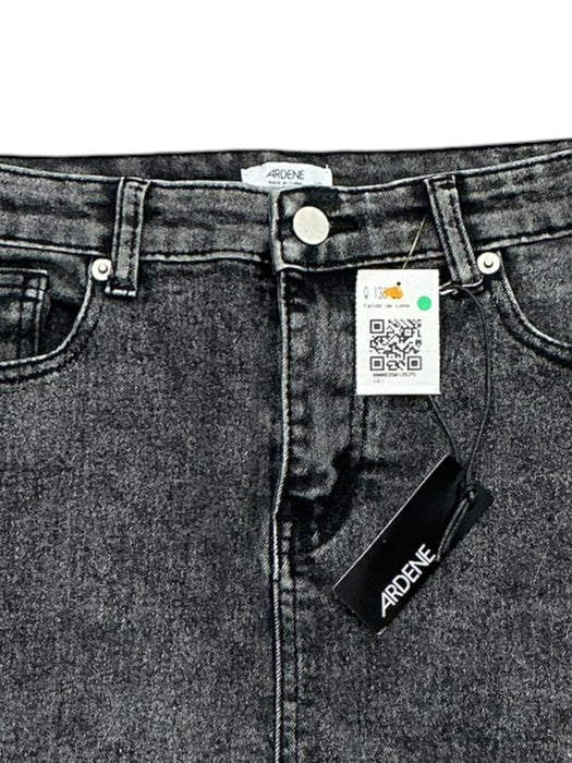 Short L (ARDENE)