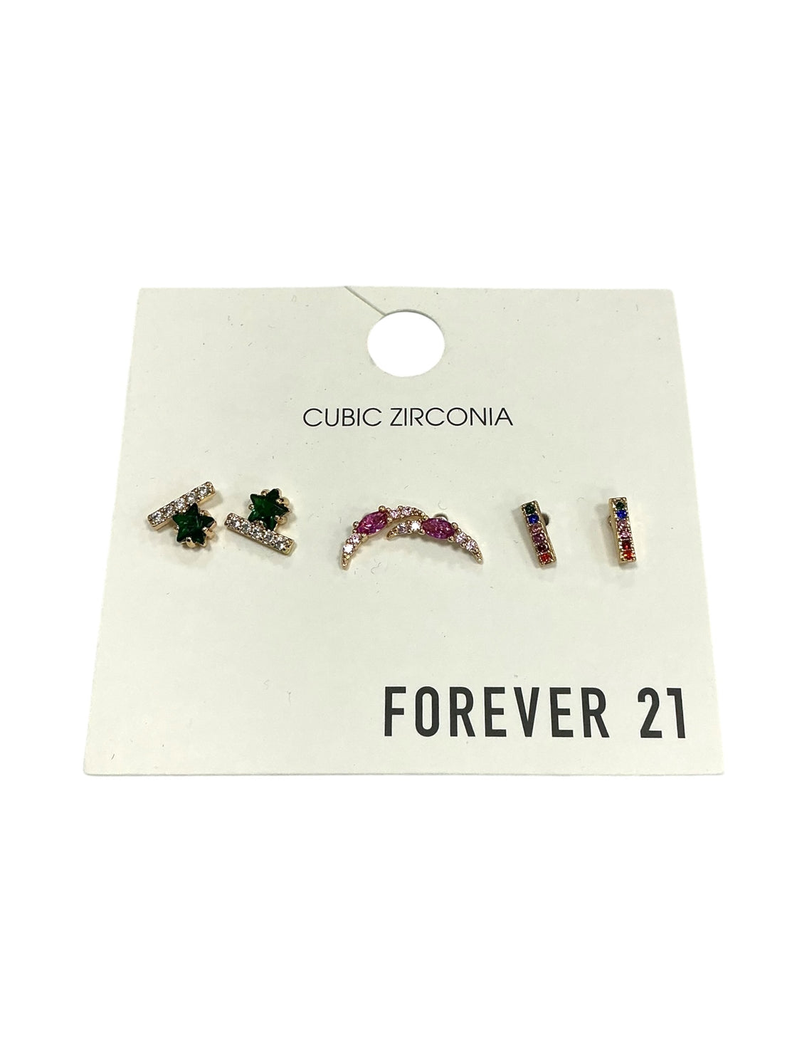 Set de aretes de Fantasía (FOREVER 21)