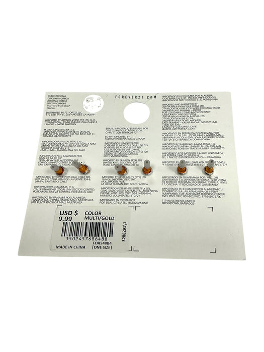 Set de aretes de Fantasía (FOREVER 21)