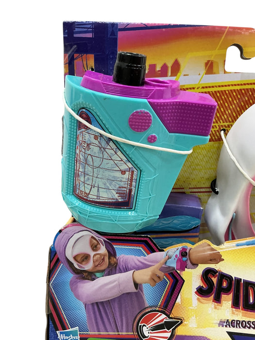 Máscara y lanzador de Spider-Gwen (HASBRO)