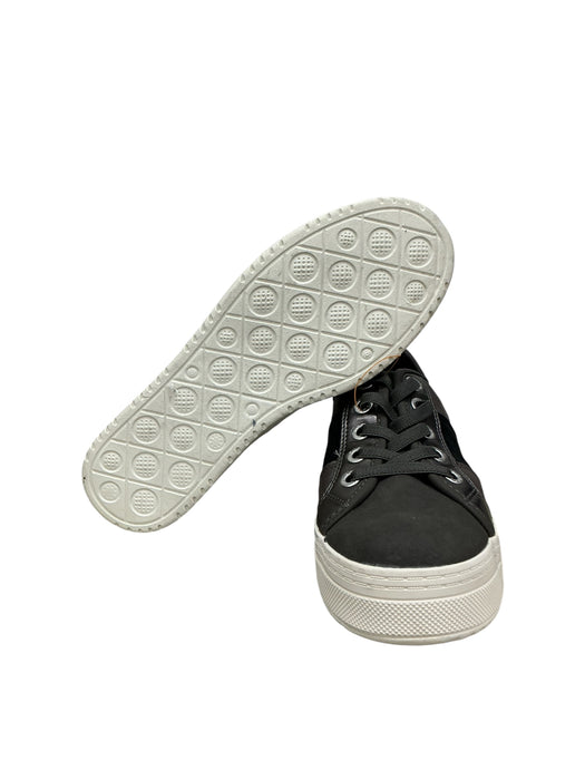 Tenis 7.5 (BLOWFISH)