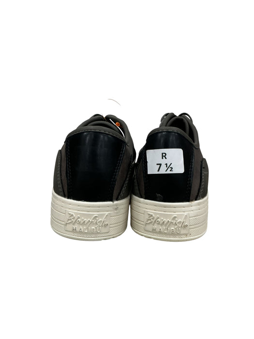 Tenis 7.5 (BLOWFISH)