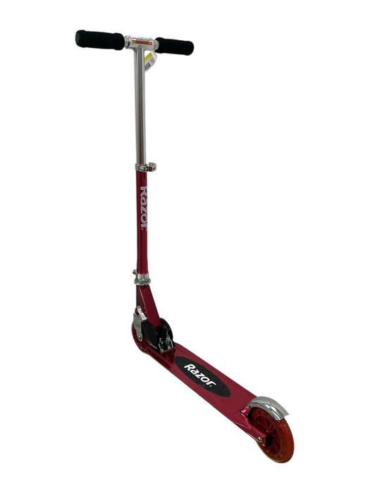 Monopatín (RAZOR)