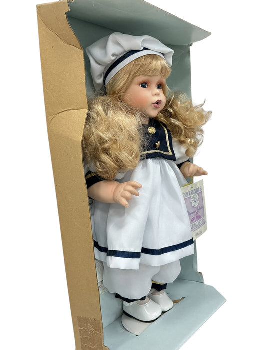 Molly (COLLECTIBLE MEMORIES)