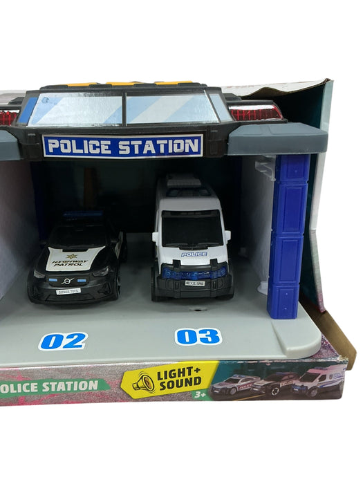 Dickie Toys Police Station - detalle de los vehículos Highway Patrol y Police en espacios 02 y 03
