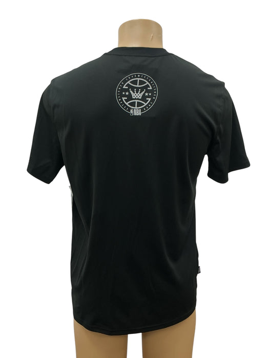 Playera M (NBA)