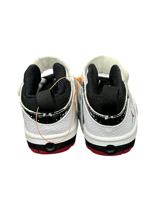 Tenis para bebé 4C (JORDAN)