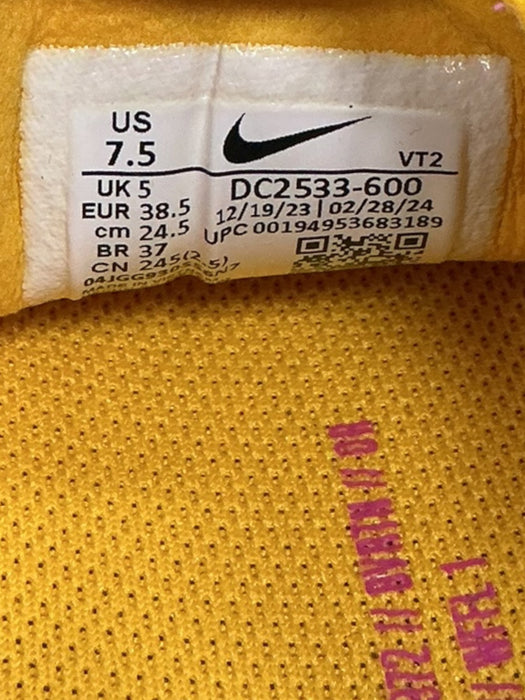 Tenis 7.5 (NIKE)