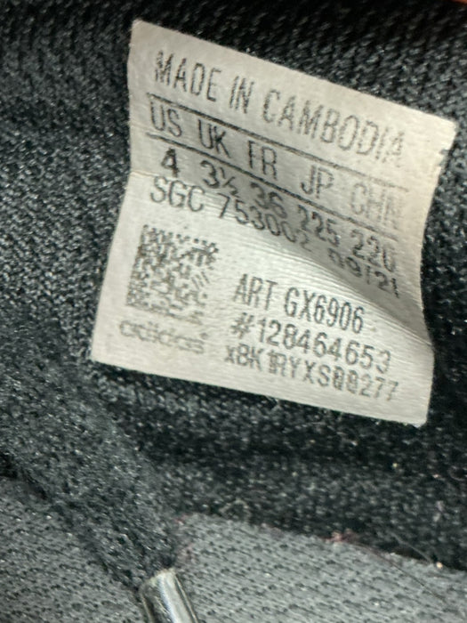 Tenis deportivos 4 (ADIDAS)