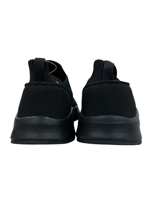 Tenis 8.5
