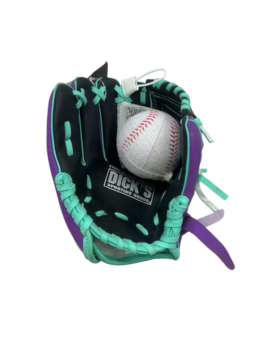 Guante y pelota de béisbol (DICK'S SPORTING GOODS)