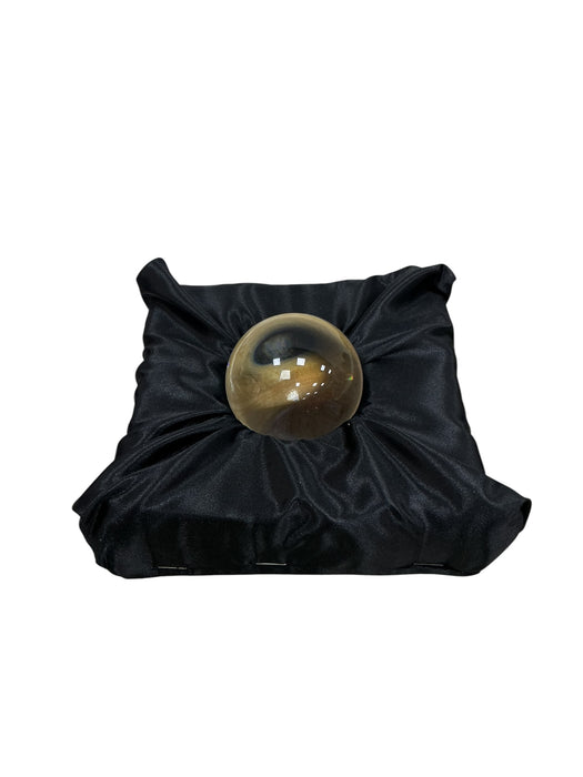 The crystal ball (TATIANA HARDIE)