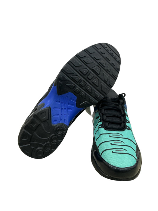 Tenis