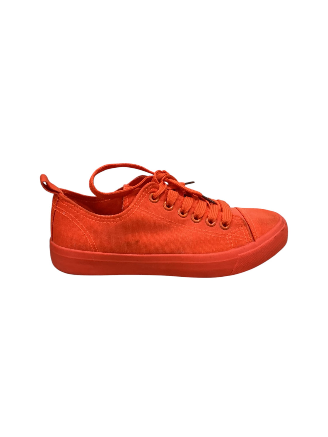 Tenis 6 (TWISTED)