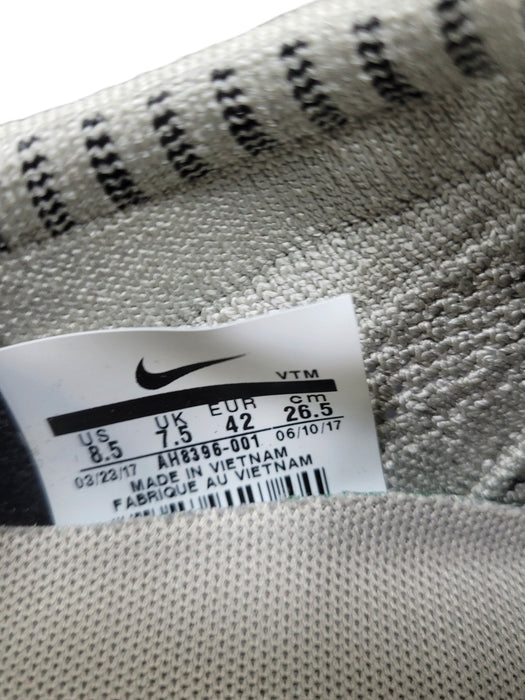 Tenis 8.5 (NIKE)