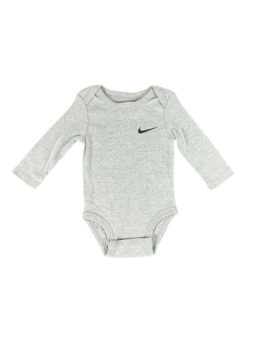 Set de bodys para bebé 6M (NIKE)
