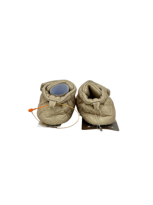Zapatos para bebé 3 (BEARPAW)