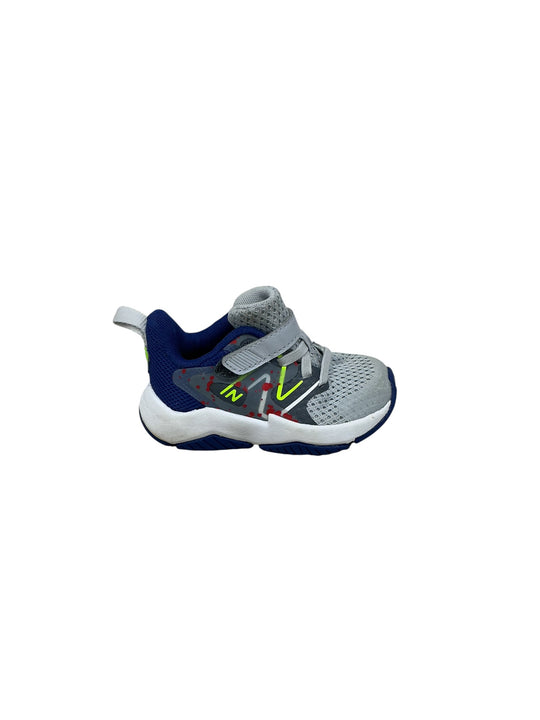 Tenis para bebé 5 (NEW BALANCE)