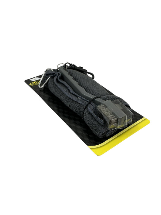 Set de toalla de microfibra y cepillo (ATHLETIC WORKS)
