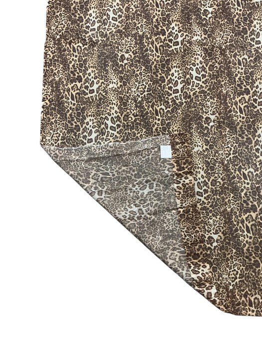 Cortina con estampado de leopardo