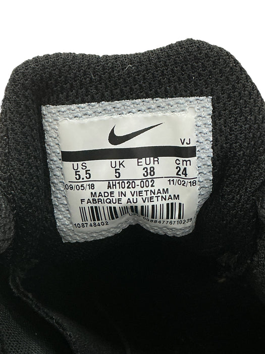 Tenis deportivos 5.5 (NIKE)